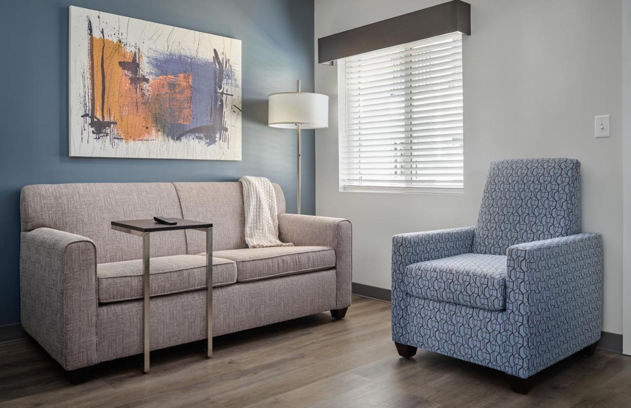 Stayapt Suites San Antonio-Randolph Live Oak Luaran gambar